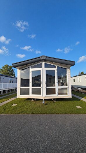 2 Bedroom Park Home For Sale In Tedburn St. Mary, Exeter, EX6