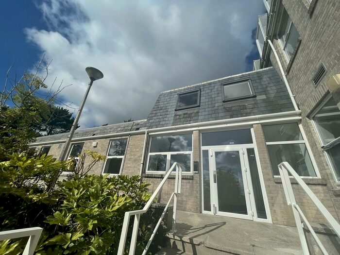 2 Bedroom Flat To Rent In Nya Court, Priory Road, PL25