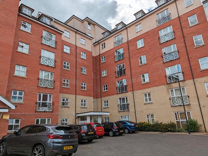2 Bedroom Flat To Rent In Britannia House, MK42
