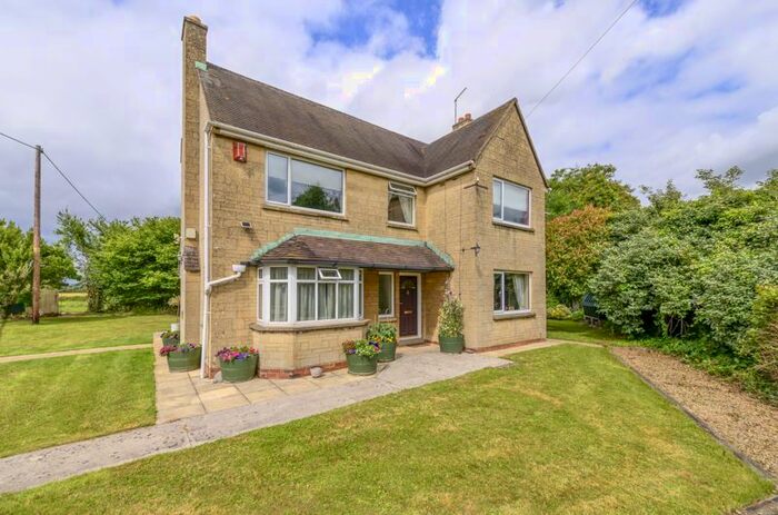3 Bedroom Farmhouse For Sale In Bristol Road, Iron Acton, Bristol, BS37