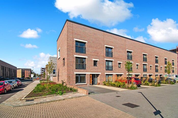 4 Bedroom Town House To Rent In Dunmore Lane, Laurieston, Glasgow, G5