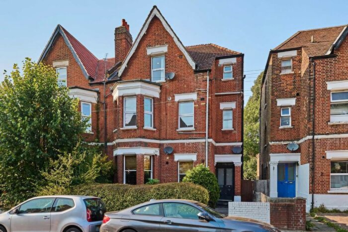 2 Bedroom Flat For Sale In Pathfield Road, Streatham, SW16
