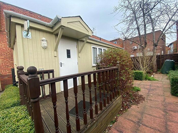 1 Bedroom Chalet To Rent In Church Street, Hagley, Stourbridge, DY9