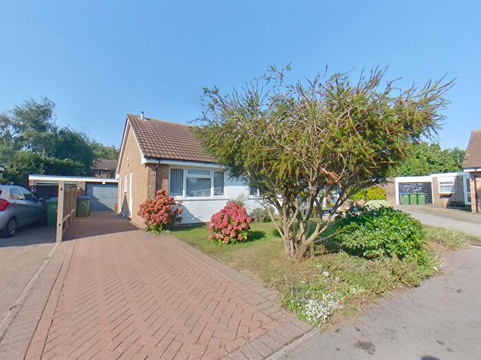 2 Bedroom Semi-Detached Bungalow To Rent In Spenser Close, Warsash, Southampton, SO31