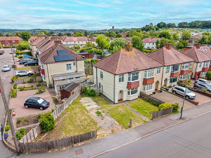 3 Bedroom Semi Detached House For Sale In Rydes Hill Road, Guildford, GU2