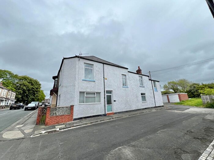 3 Bedroom End Of Terrace House For Sale In St. Johns Road, Shildon, DL4