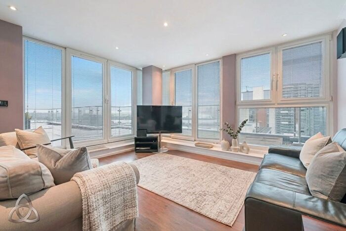 3 Bedroom Flat For Sale In Western Gateway, The Oxygen, E16