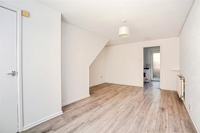 2 Bedroom End Of Terrace House To Rent In Marsh Gardens, Cheltenham, Glos, GL51