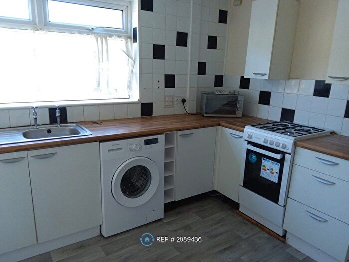 5 Bedroom Terraced House To Rent In Wickhay, Basildon, SS15