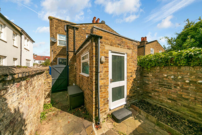 2 Bedroom End Of Terrace House To Rent In Rock Avenue, Mortlake, SW14