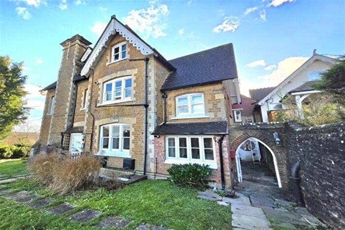 1 Bedroom Apartment To Rent In Bedroom Apartment St Floor In Godalming, GU7