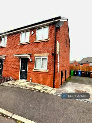 2 Bedroom Semi-Detached House To Rent In Fleetwith Close, Middleton, Manchester, M24