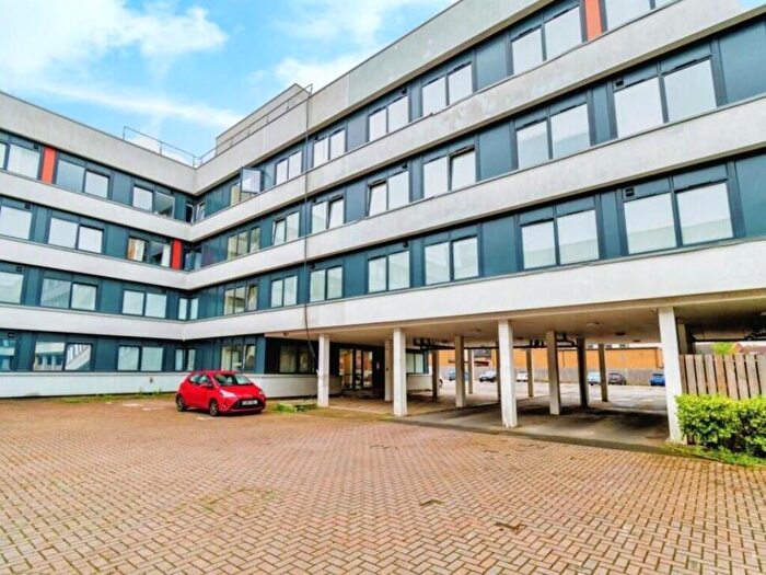 1 Bedroom Flat For Sale In Romsey Road, SO16