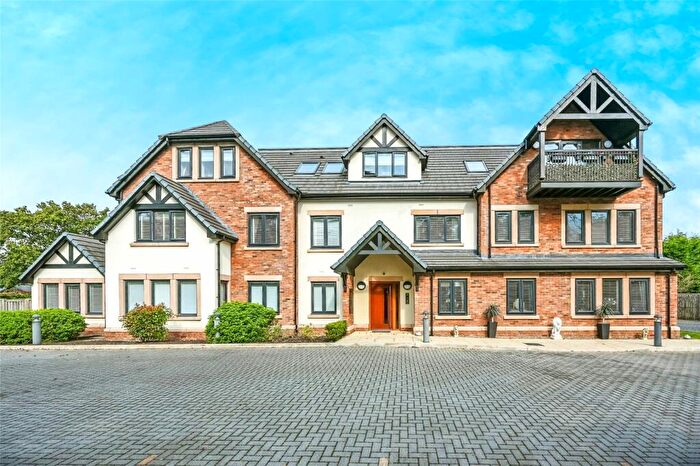 2 Bedroom Flat For Sale In Brook Road, Maghull, Liverpool, Merseyside, L31