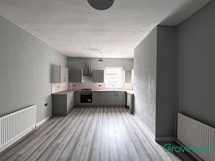 4 Bedroom Terraced House To Rent In Fitzroy Street, Millbrook, Stalybridge, SK15