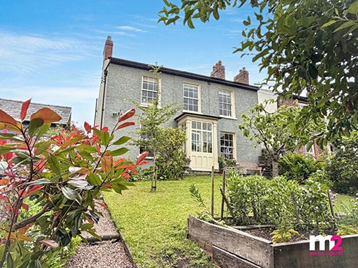 4 Bedroom Detached House For Sale In Merthyr Road, Abergavenny, NP7