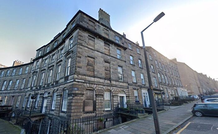 3 Bedroom Flat To Rent In Dublin Street, New Town, Edinburgh, EH3
