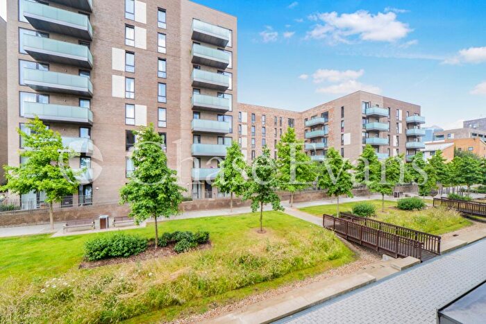 1 Bedroom Flat To Rent In New Village Avenue, Aberfeldy Village, Poplar, London, E14