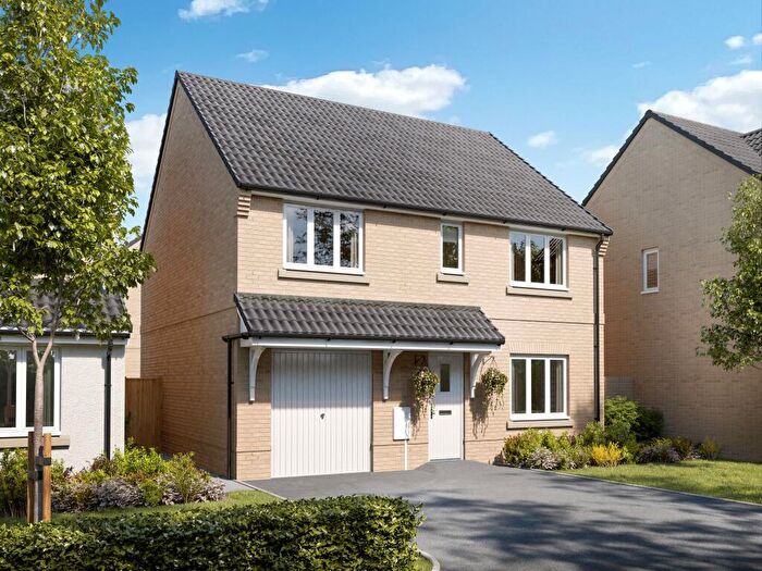 5 Bedroom Detached House For Sale In Trelawny Place, Candlet Road, IP11