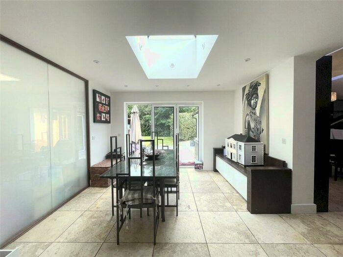 5 Bedroom Bungalow To Rent In Station Road, Lingfield, RH7