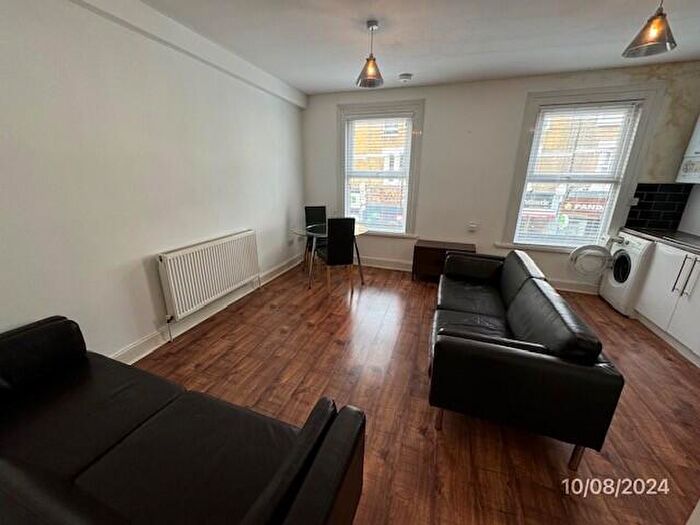 1 Bedroom Flat To Rent In London, N16