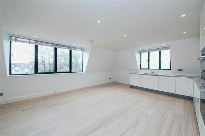 2 Bedroom Flat To Rent In Middleton Road, Golders Green, NW11
