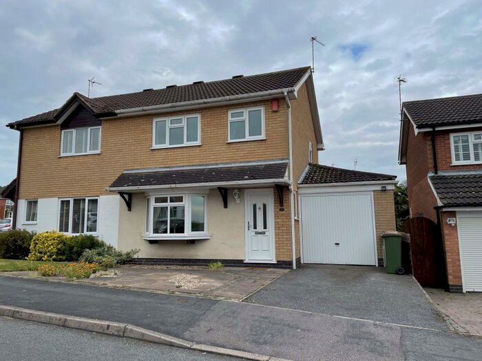 3 Bedroom House To Rent In Somerset Drive, Glenfield, LE3