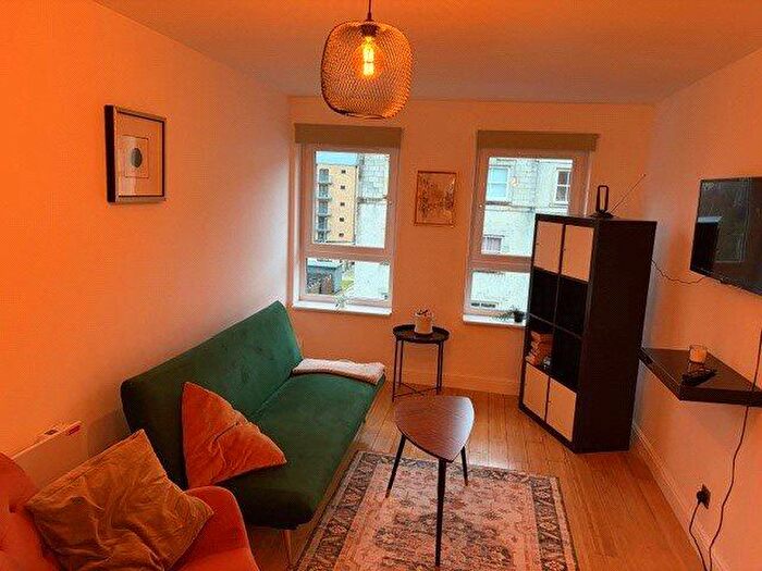 1 Bedroom Flat To Rent In Murano Place, Edinburgh, Midlothian, EH7