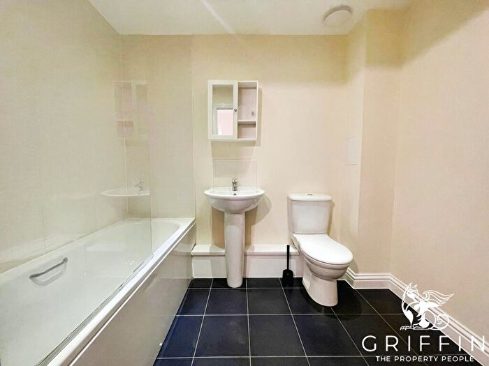 1 Bedroom Flat To Rent In Draper Close, Grays, RM20