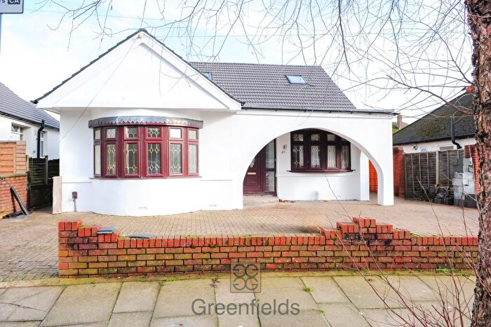 4 Bedroom Detached House For Sale In Borrowdale Avenue, Harrow, HA3