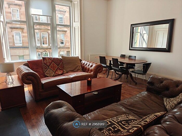 3 Bedroom Flat To Rent In Mclennan St, Glasgow, G42