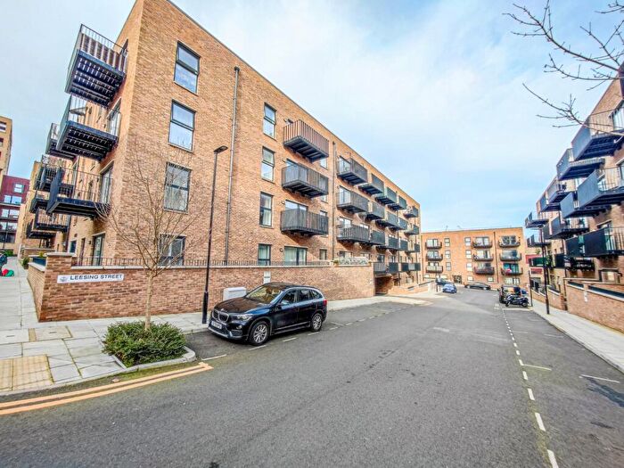 3 Bedroom Apartment For Sale In Rolfe Terrace, Woolwich, London, SE18