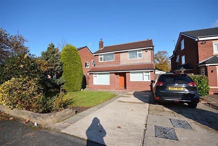 4 Bedroom Detached House To Rent In Woburn Drive, Hale, Altrincham, WA15