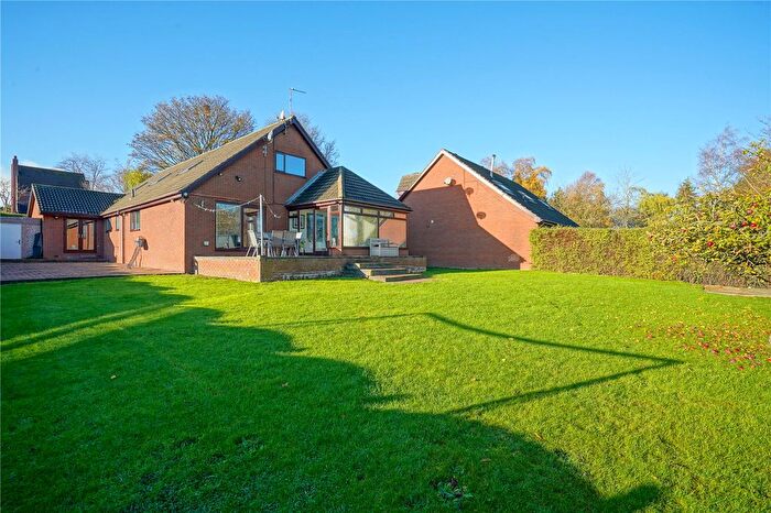 6 Bedroom Detached House For Sale In Upper Wortley Road, Thorpe Hesley, Rotherham, South Yorkshire, S61