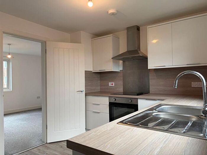 2 Bedroom Flat For Sale In Ringden Avenue, Paddock Wood, Tonbridge, TN12
