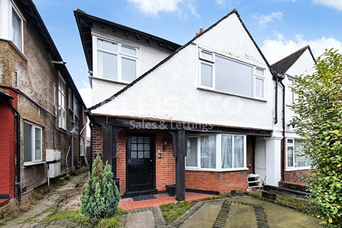 2 Bedroom Apartment For Sale In St Georges Road, Temple Fortune, NW11