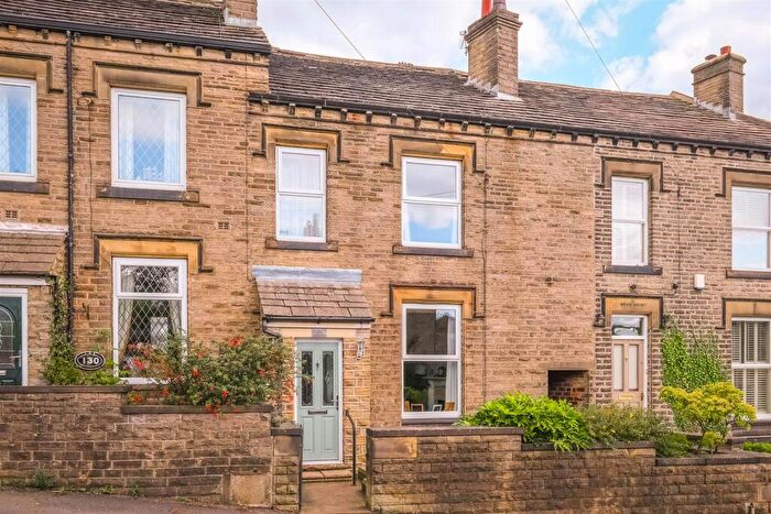 4 Bedroom Terraced House For Sale In Burn Road, Birchencliffe, Huddersfield, HD2