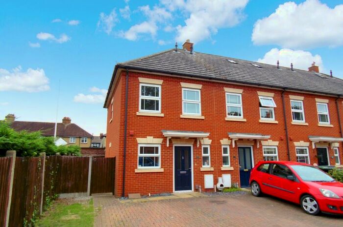 2 Bedroom End Of Terrace House To Rent In Albion Court, Sandy, Bedfordshire, SG19