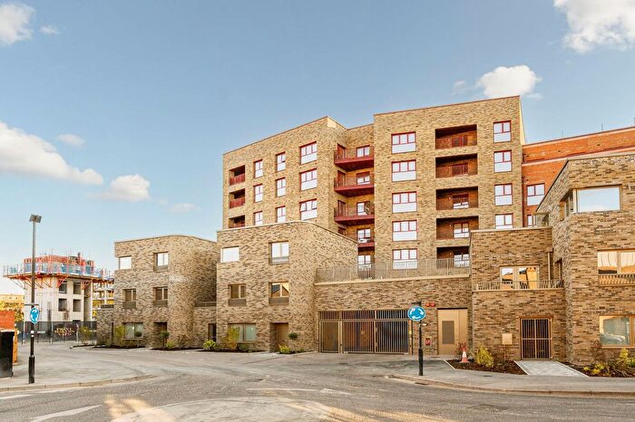 1 Bedroom Flat To Rent In Justice Place, Brentford, TW8