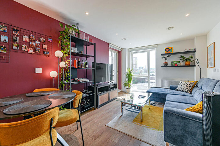 1 Bedroom Flat For Sale In Creekside, Greenwich, London, SE8