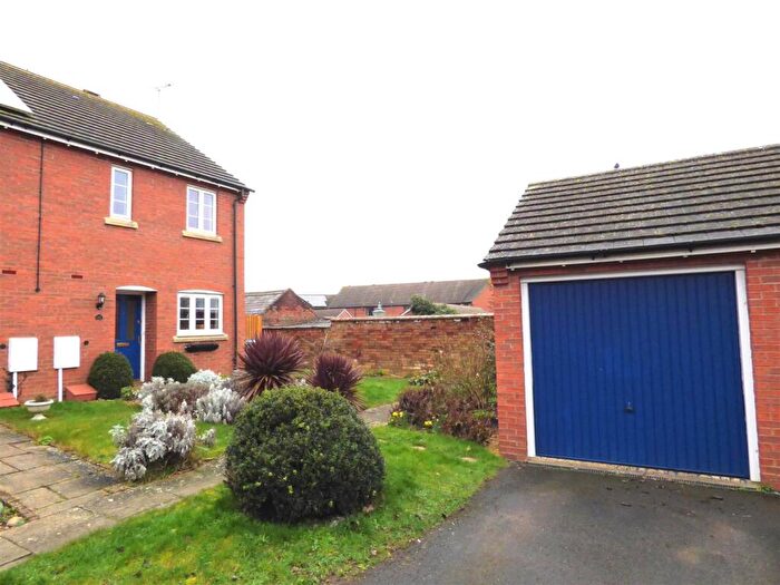 2 Bedroom End Of Terrace House To Rent In Railway Crescent, Shipston-on-Stour, CV36