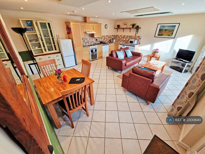 1 Bedroom Flat To Rent In Icknield Way, Ivinghoe, Leighton Buzzard, LU7