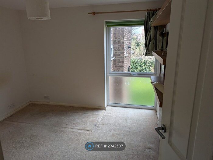 2 Bedroom Flat To Rent In Craven Avenue, London, W5