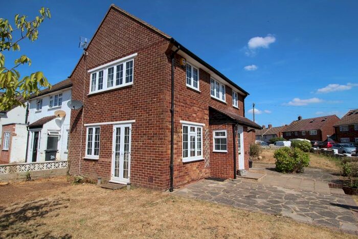 3 Bedroom Semi-Detached House To Rent In Brow Crescent, Orpington, Kent, BR5