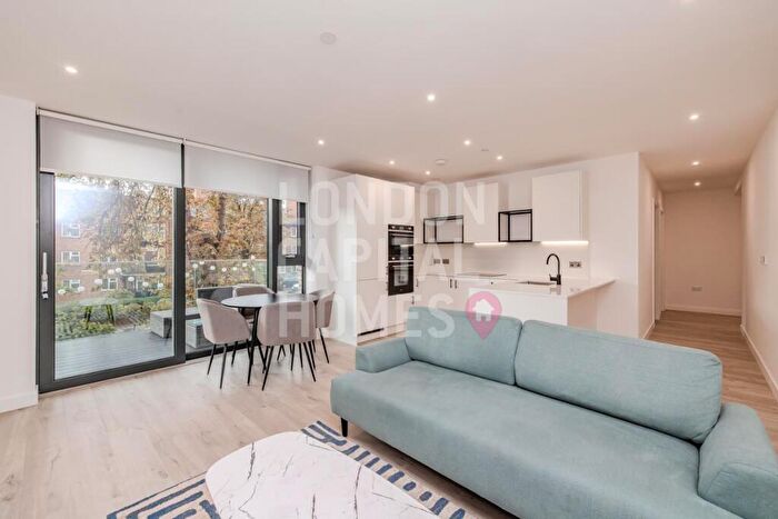 2 Bedroom Apartment To Rent In Willowbrook House, Coster Avenue, London, N4