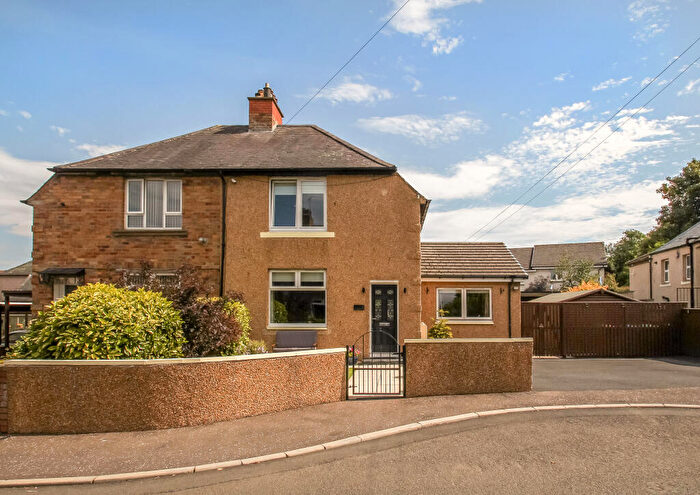 3 Bedroom Semi-Detached House For Sale In St Lawrence Street, Dunfermline, KY11