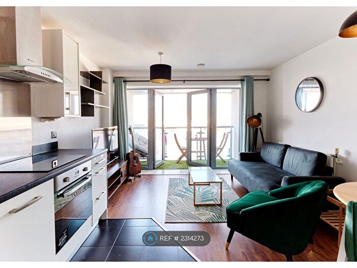 2 Bedroom Flat To Rent In Vernon Road, London, E3