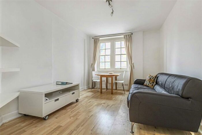 1 Bedroom Flat To Rent In Thanet Street, London, WC1H