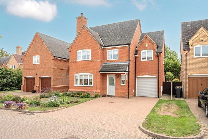 4 Bedroom Detached House For Sale In Southview, Great Barford, MK44