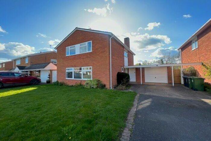 4 Bedroom Detached House To Rent In The Willows, Stratford-Upon-Avon, CV37